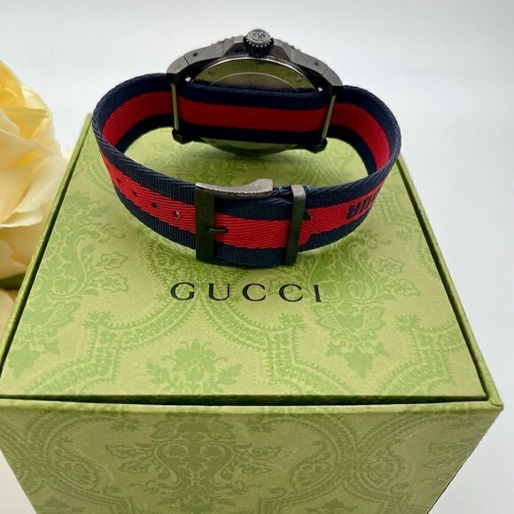 Men’s Gucci snake embroidered 45 mm watch - Picture 3 of 10